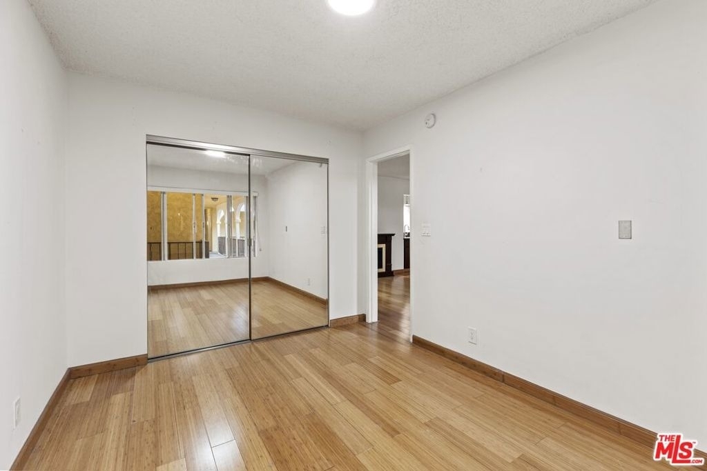 1033 6th Street - Photo 8