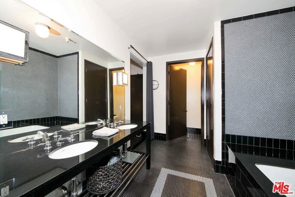 1645 N Vine Street - Photo 14