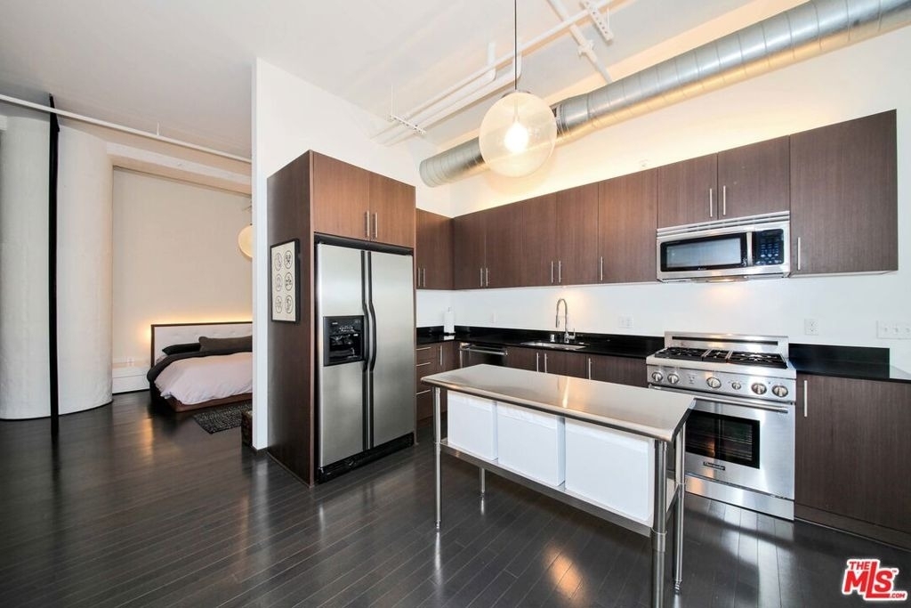 1645 N Vine Street - Photo 28