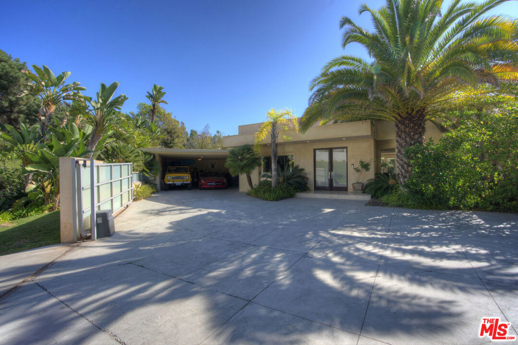 510 Leslie Lane - Photo 2