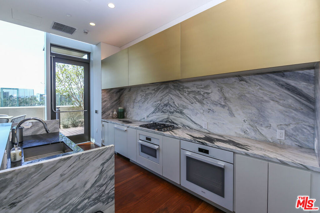 889 S Francisco Street - Photo 22
