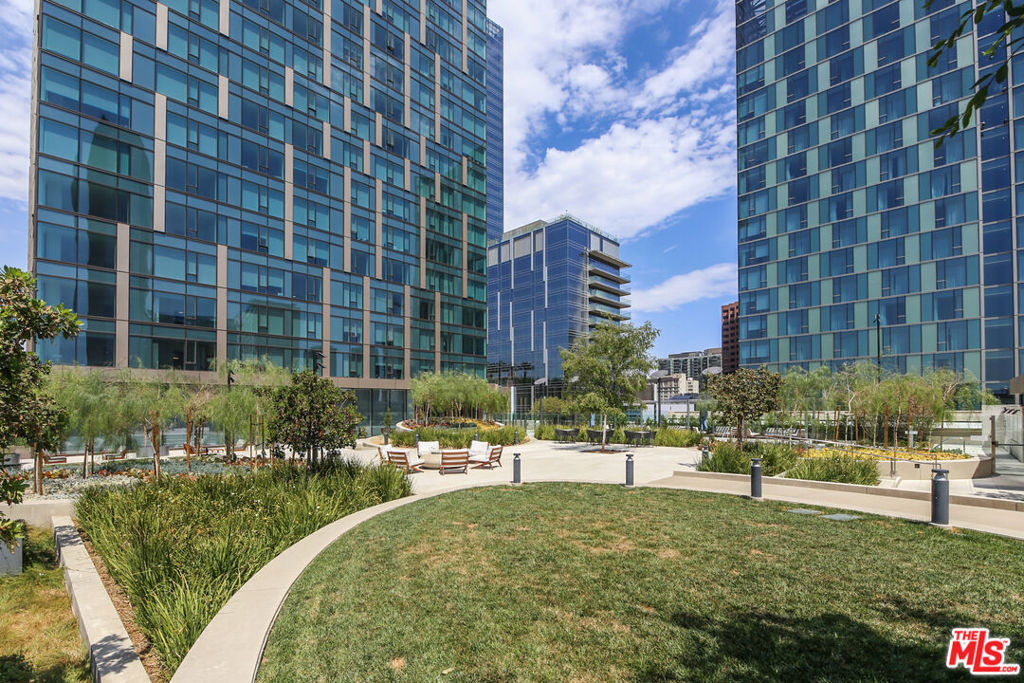 889 S Francisco Street - Photo 27
