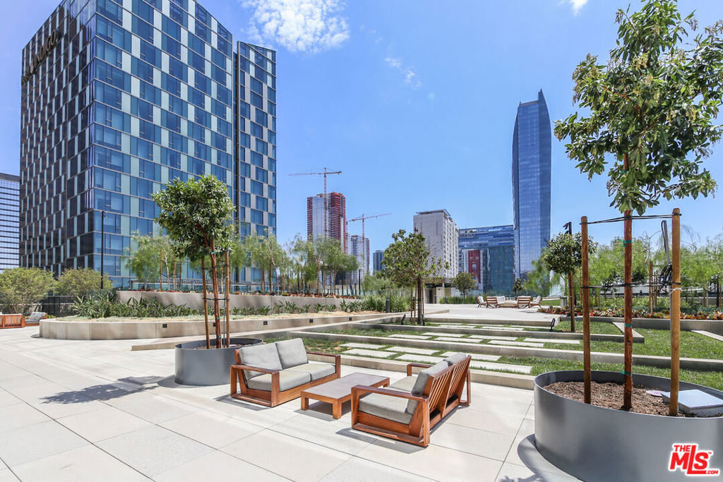 889 S Francisco Street - Photo 24