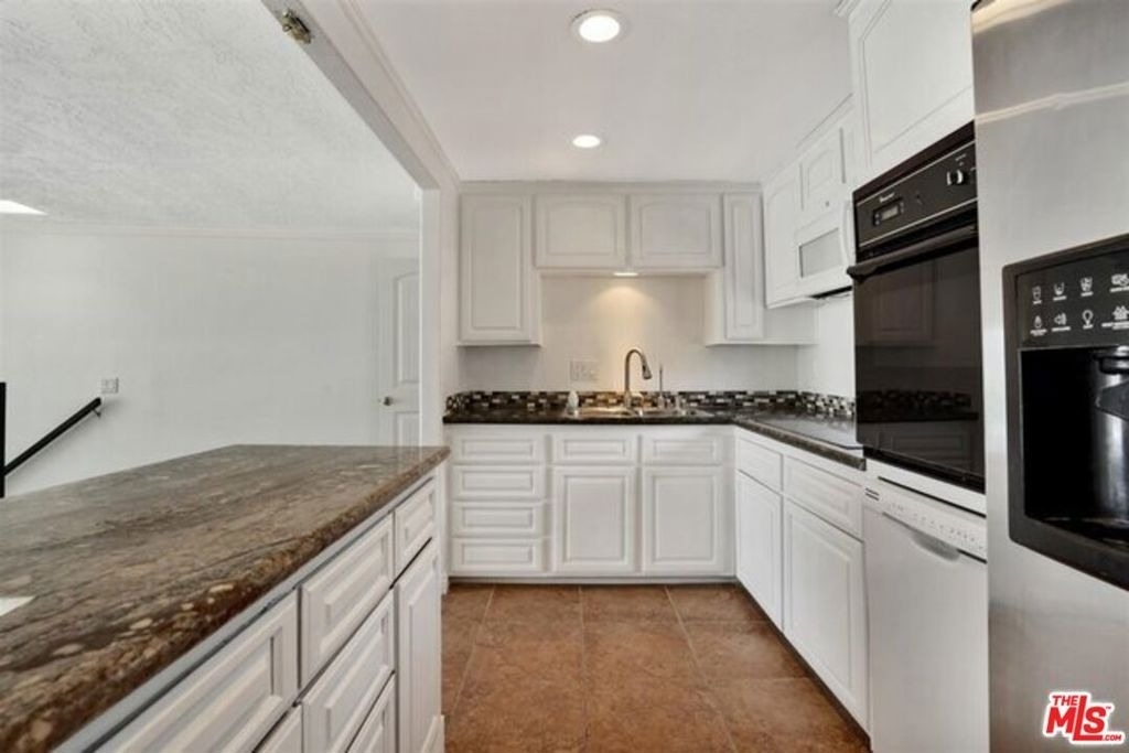11770 Pacific Coast Highway - Photo 13