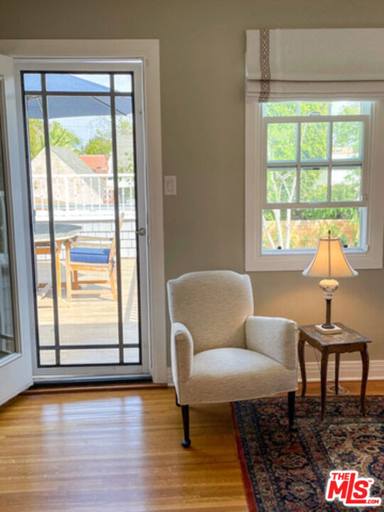 934 S Dunsmuir Avenue - Photo 13