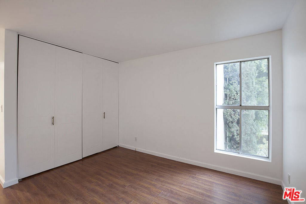 6708 Hillpark Drive - Photo 10