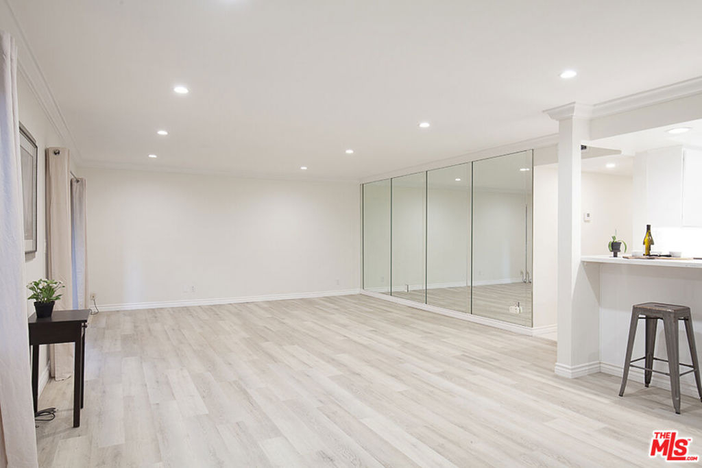 6708 Hillpark Drive - Photo 1