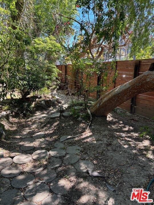 688 Mildred Avenue - Photo 13