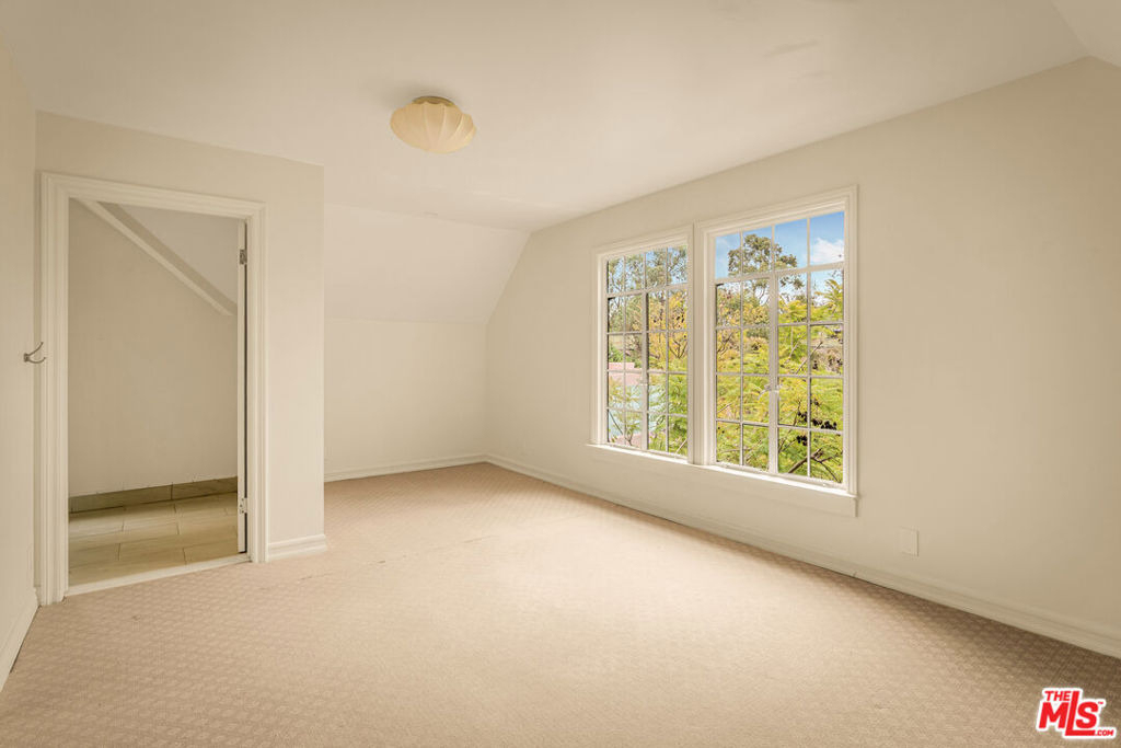 353 N Gunston Drive - Photo 28