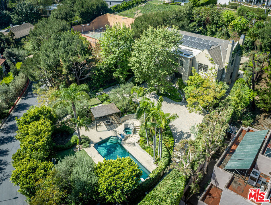 353 N Gunston Drive - Photo 4