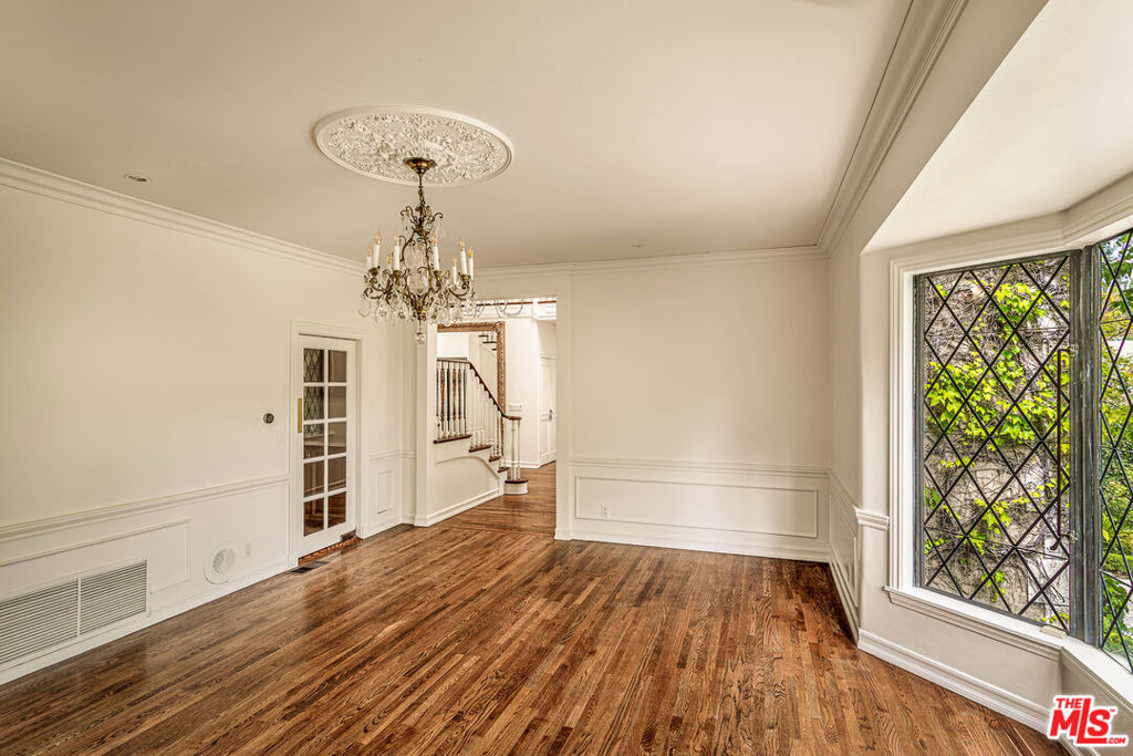 353 N Gunston Drive - Photo 11