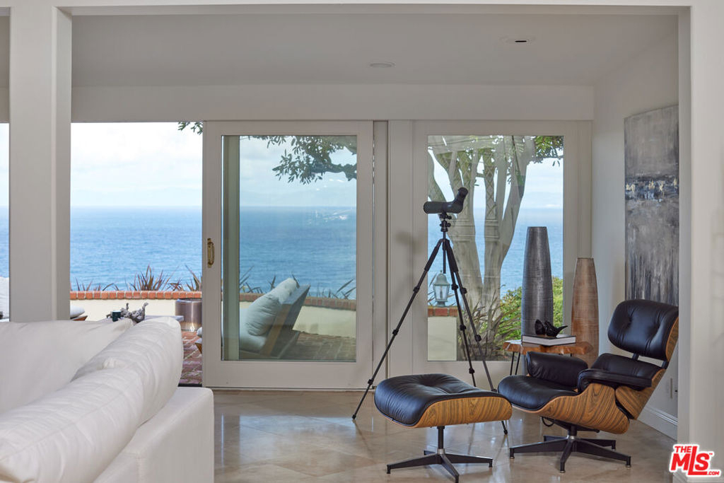1115 W Palos Verdes Drive - Photo 4