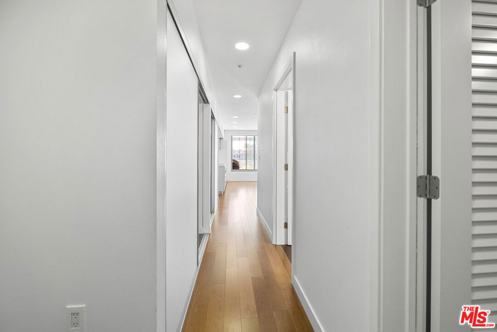 901 S Flower Street - Photo 12