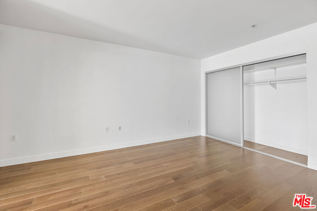 901 S Flower Street - Photo 6