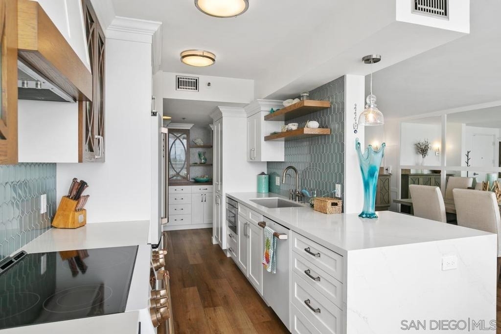1710 Avenida Del Mundo - Photo 6