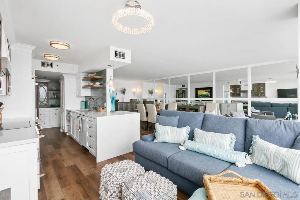 1710 Avenida Del Mundo - Photo 4