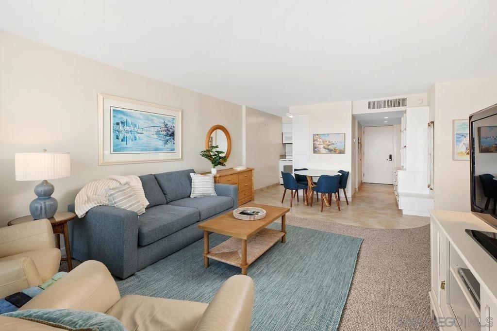 1720 Avenida Del Mundo - Photo 2