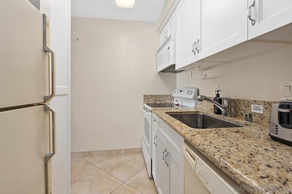 1720 Avenida Del Mundo - Photo 13
