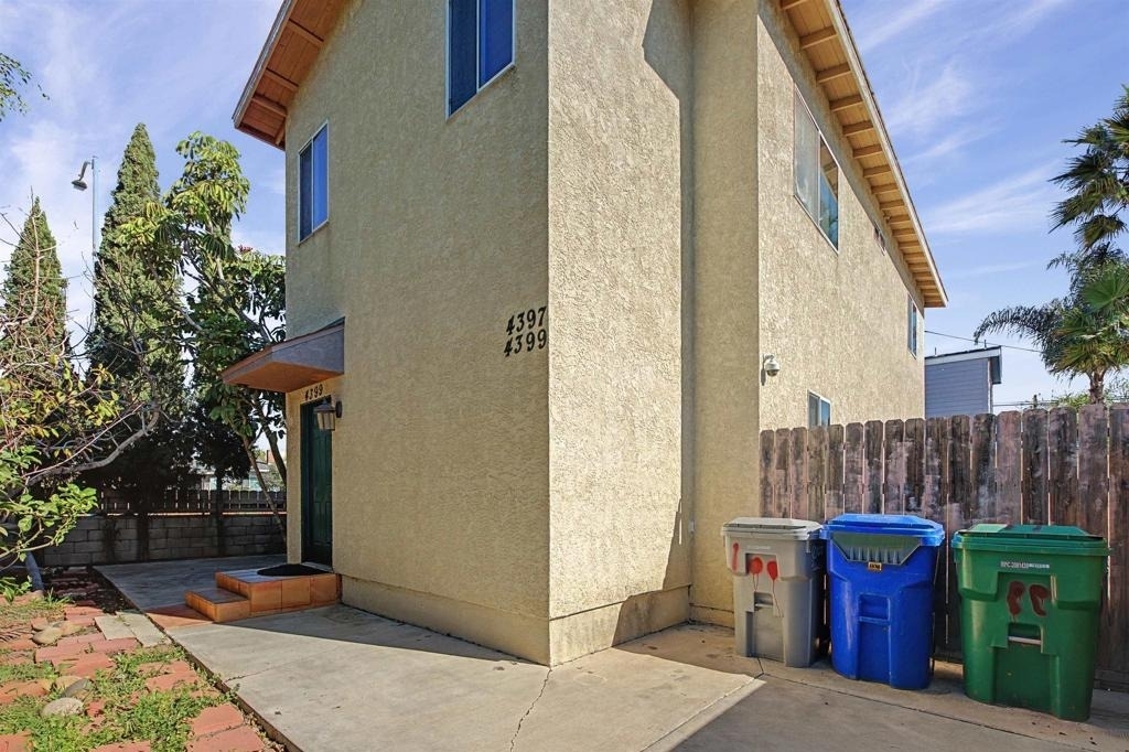 4397 Swift Ave - Photo 1