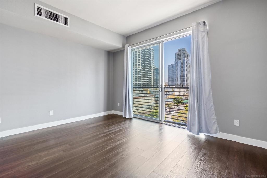 445 Island Ave - Photo 7
