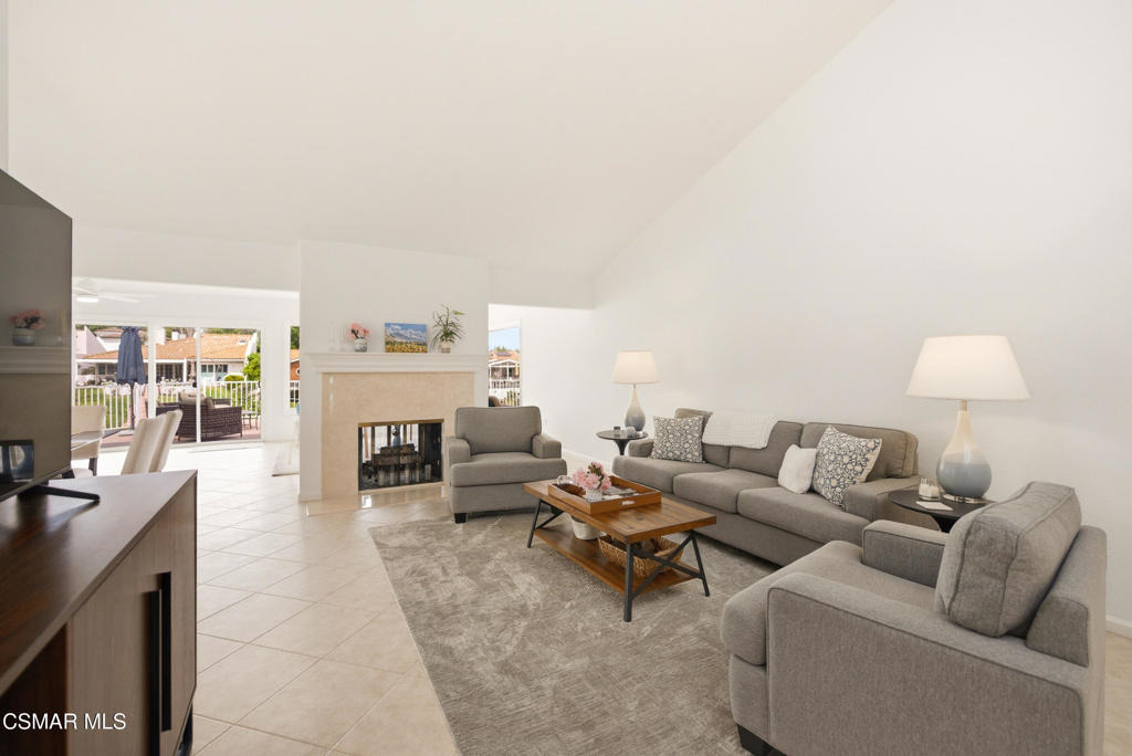 2379 Leeward Circle - Photo 4