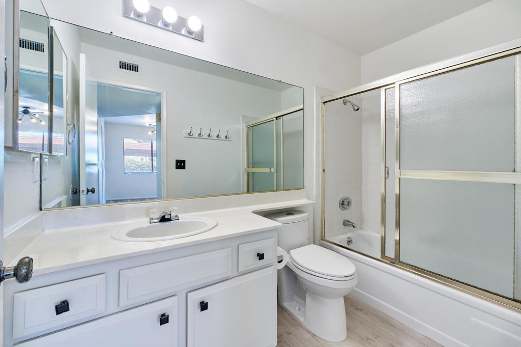 2420 Los Coyotes Drive - Photo 27
