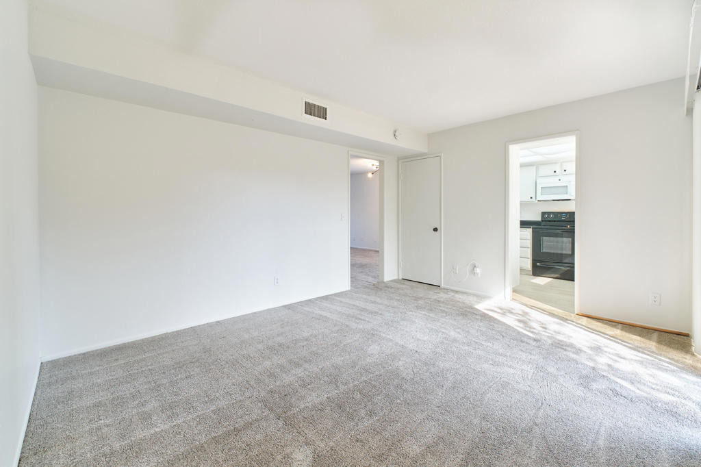 2420 Los Coyotes Drive - Photo 34