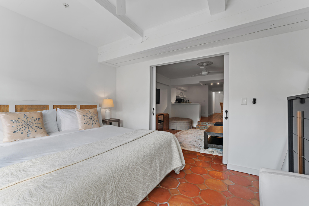 235 Sunrise Avenue - Photo 5