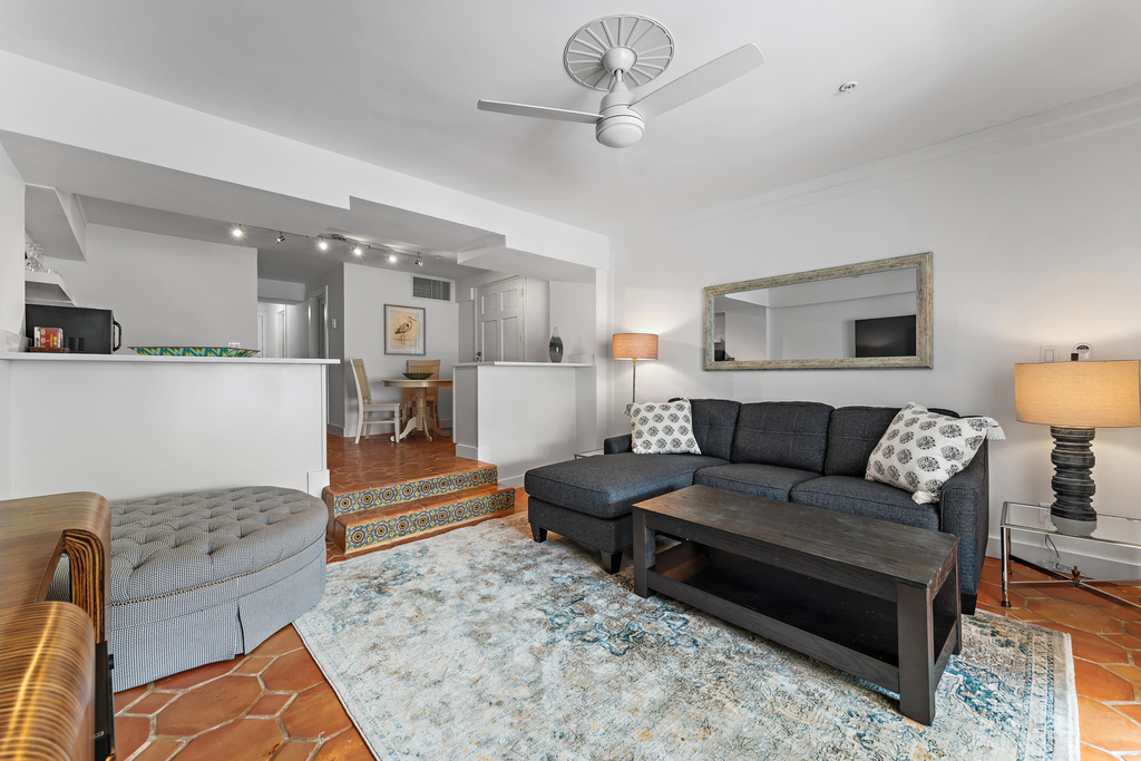 235 Sunrise Avenue - Photo 0