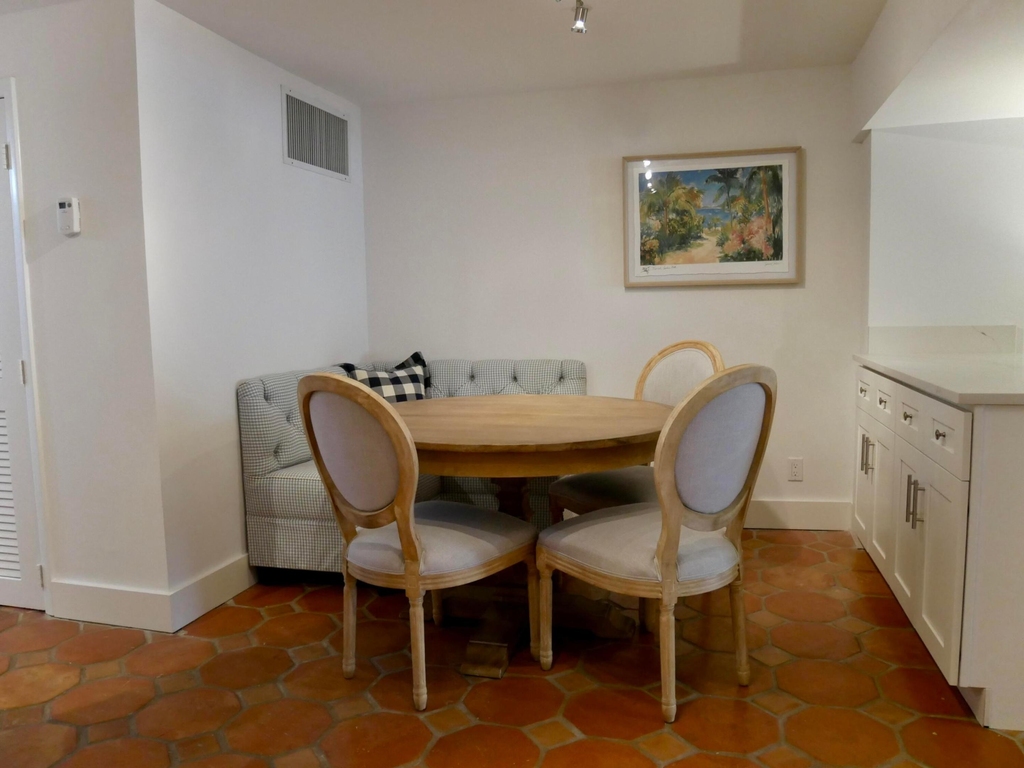 235 Sunrise Avenue - Photo 18
