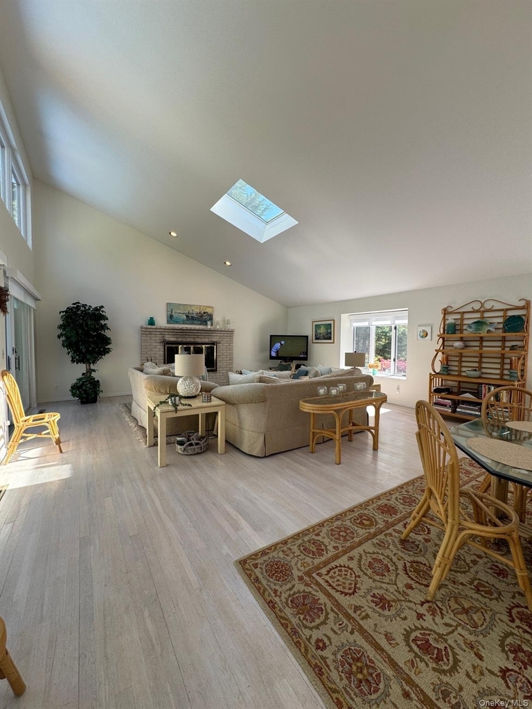 26 Woodedge Trail - Photo 2