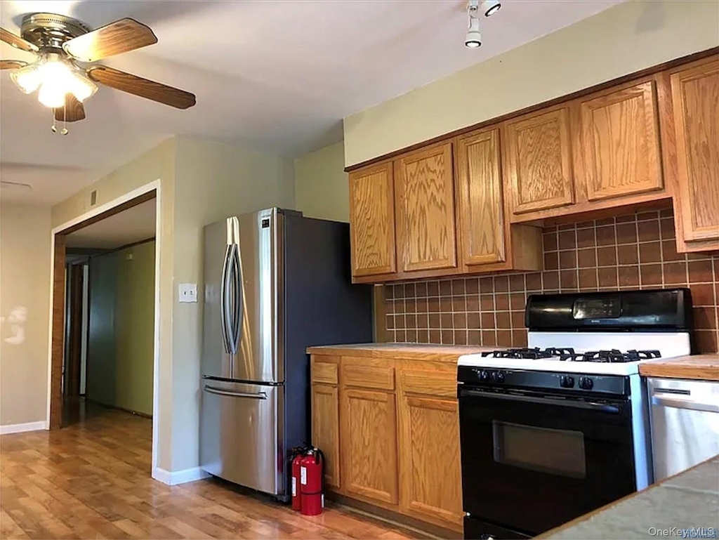 52 Horton Avenue - Photo 2