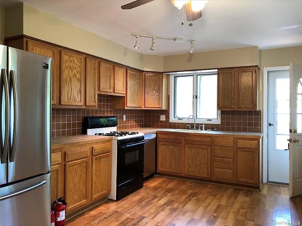 52 Horton Avenue - Photo 1