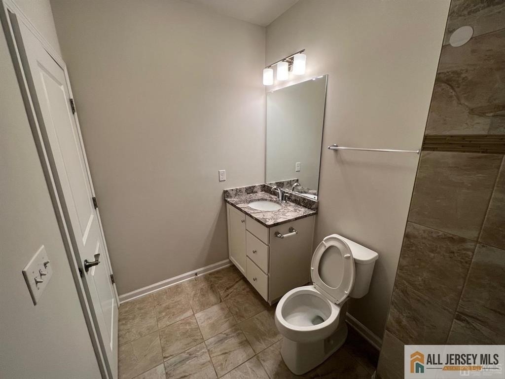 706 Greenland Square - Photo 9