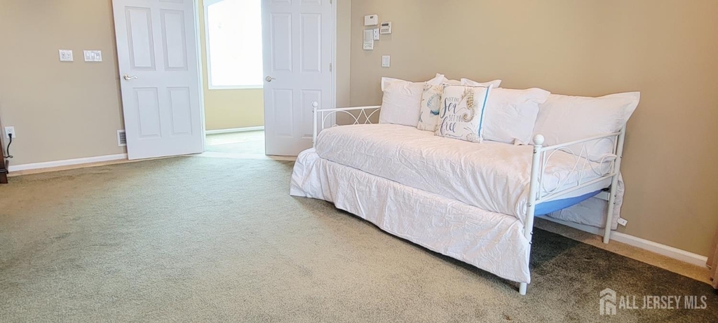 3110 Windsor Avenue - Photo 30