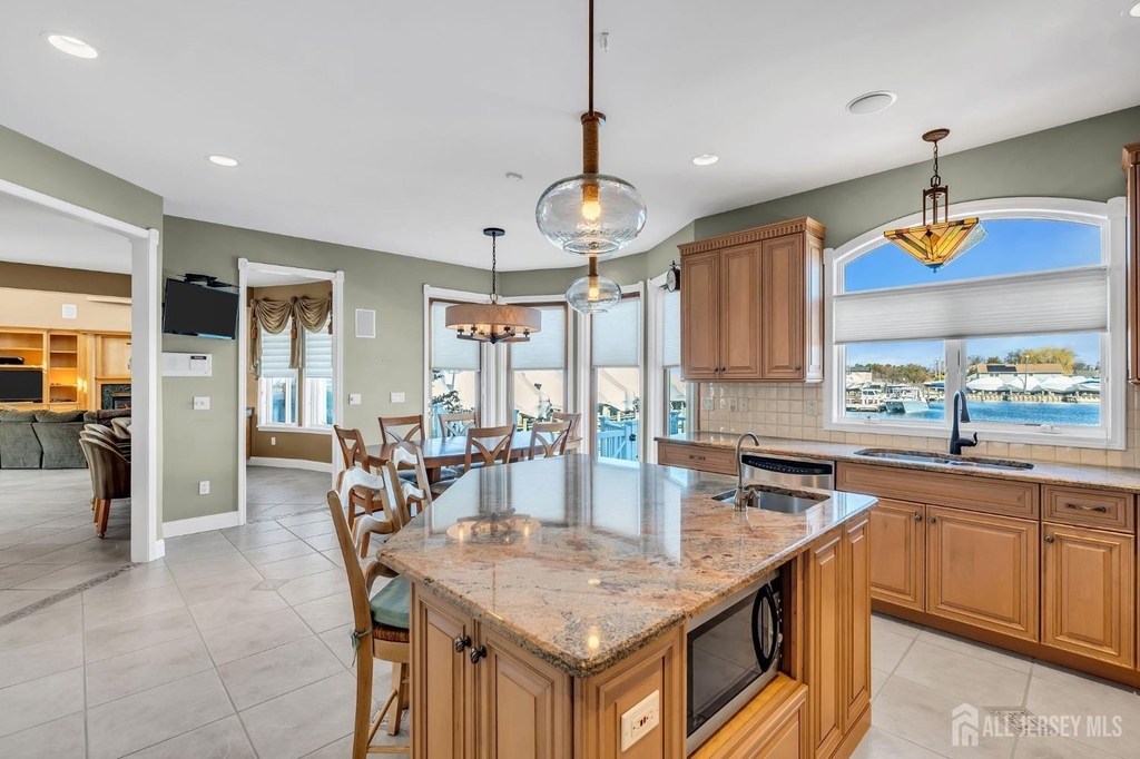 3110 Windsor Avenue - Photo 19