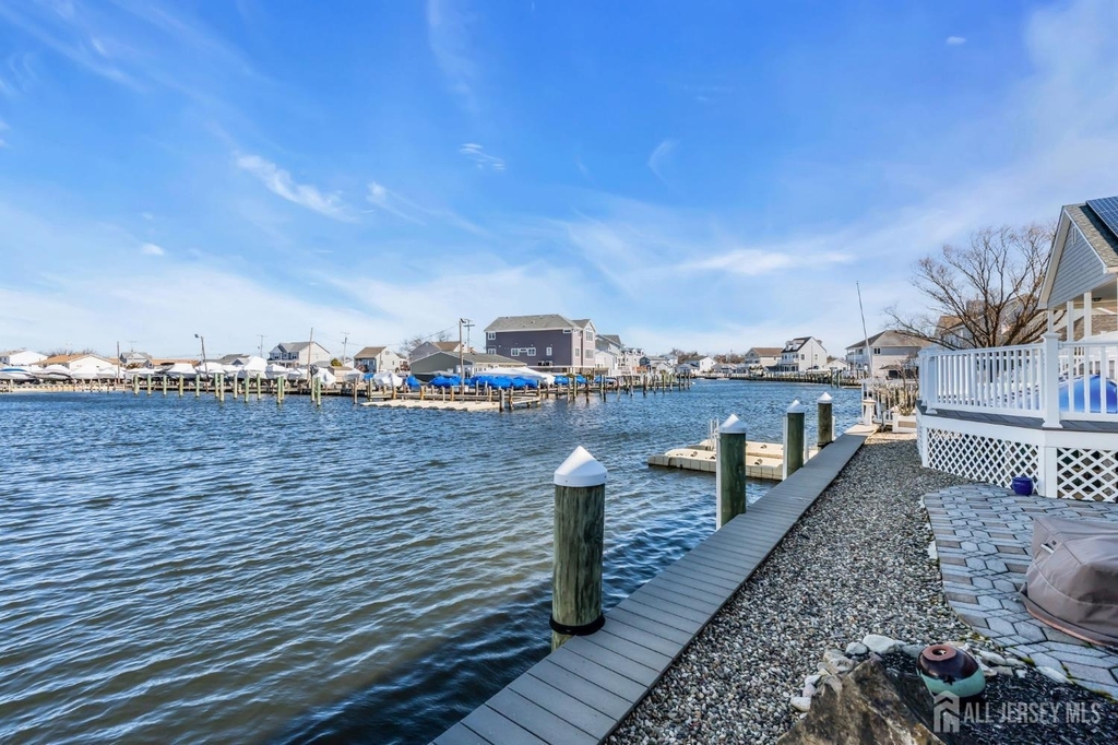 3110 Windsor Avenue - Photo 42