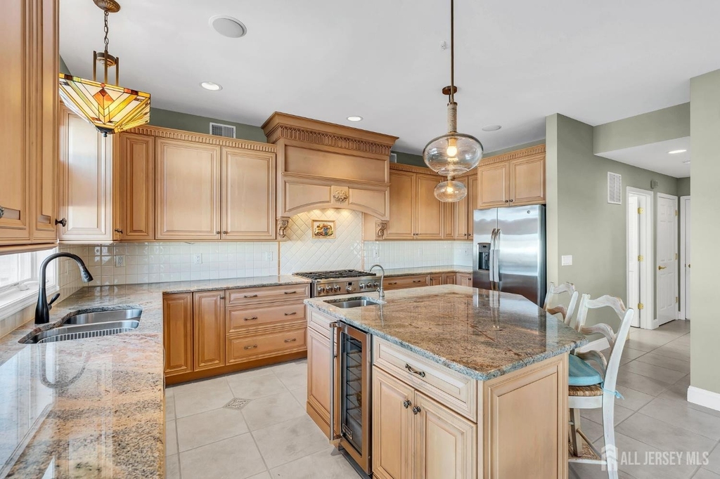 3110 Windsor Avenue - Photo 15