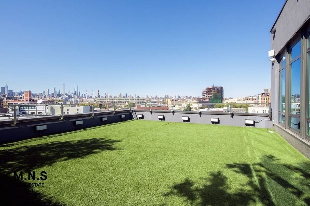 36-20 Steinway Street - Photo 13