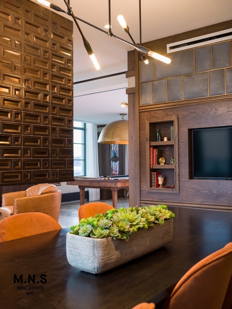 36-20 Steinway Street - Photo 36