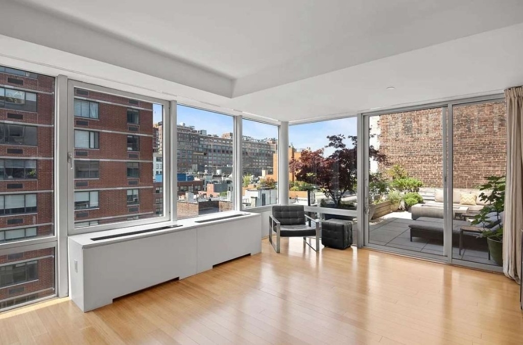 245 W 19th Street - Photo 6