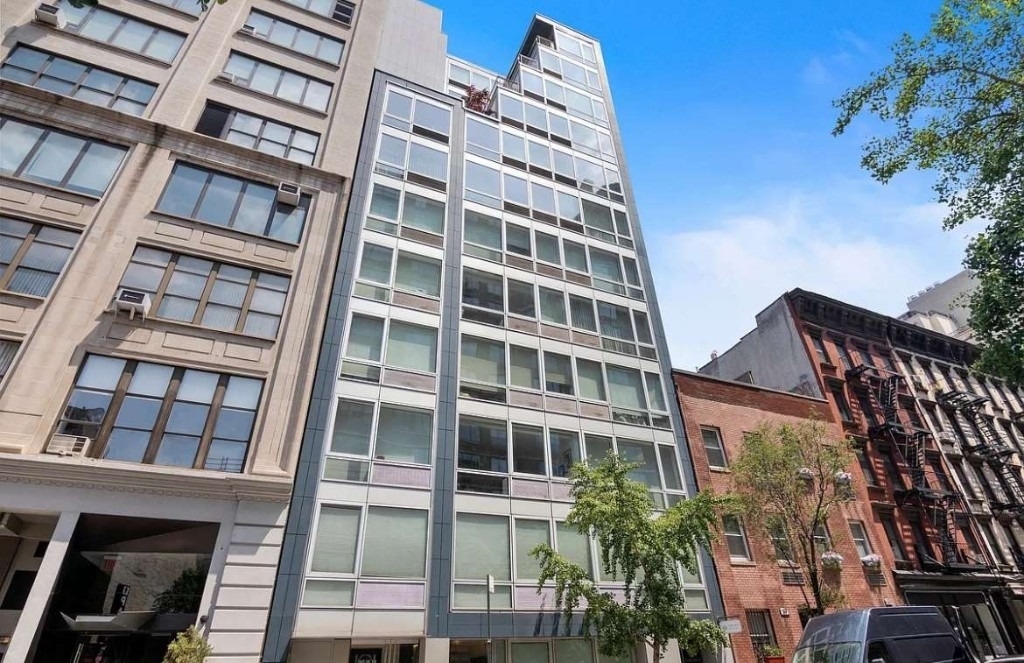 245 W 19th Street - Photo 12