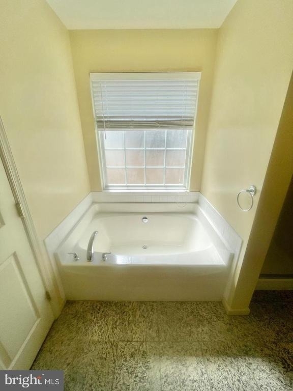 711 Yorktown Boulevard - Photo 14