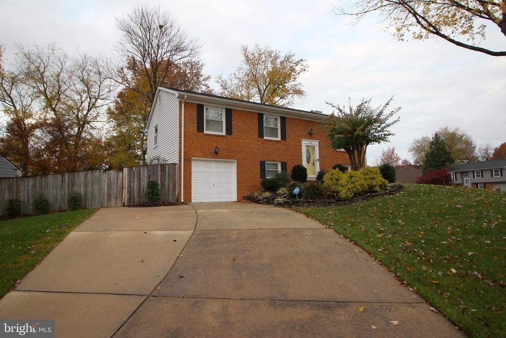 4500 Lantern Place - Photo 1