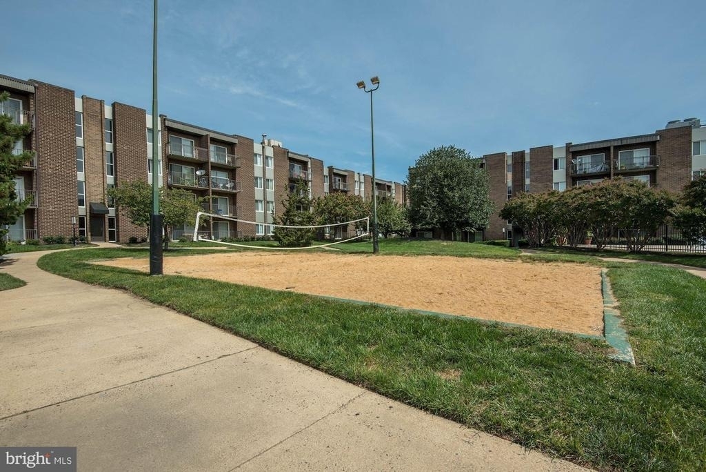 8 S Van Dorn Street - Photo 26