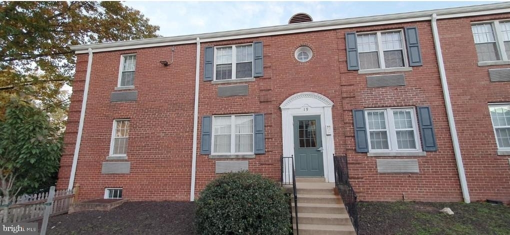 19 Auburn Court - Photo 0