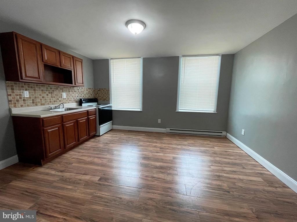 1934 W Ontario Street - Photo 1
