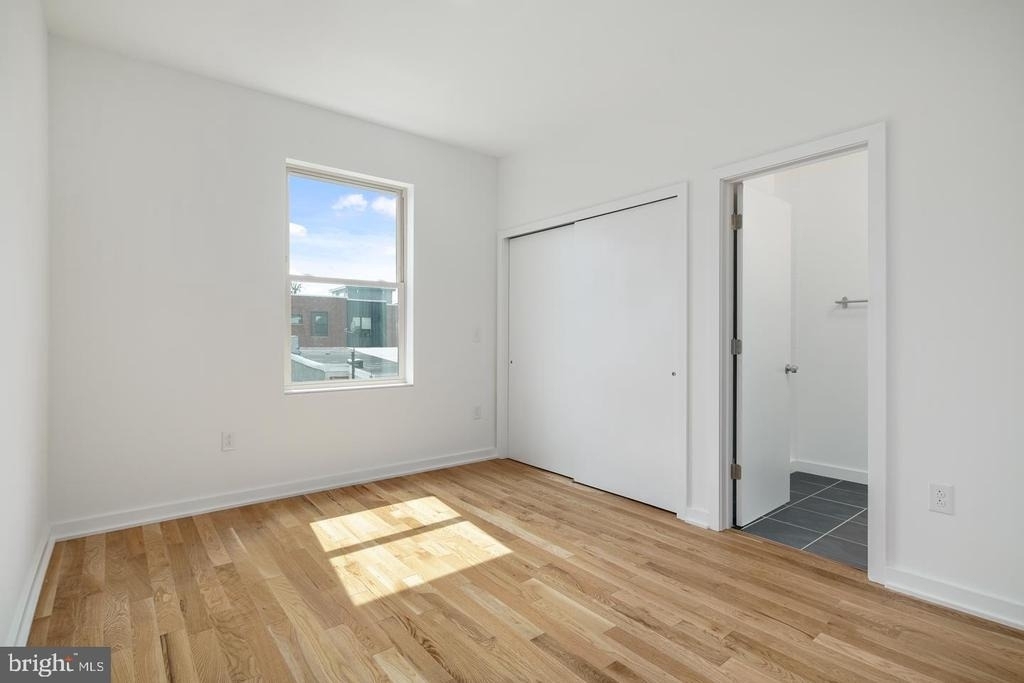 1918 E Cumberland Street - Photo 12