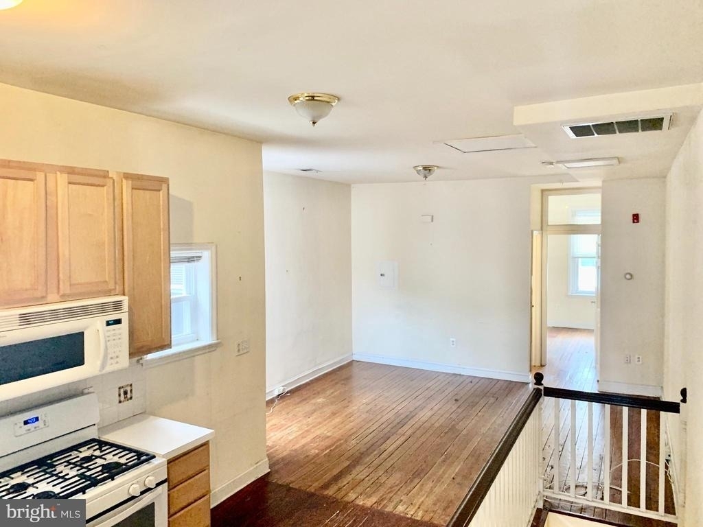 4217 Ridge Avenue - Photo 2