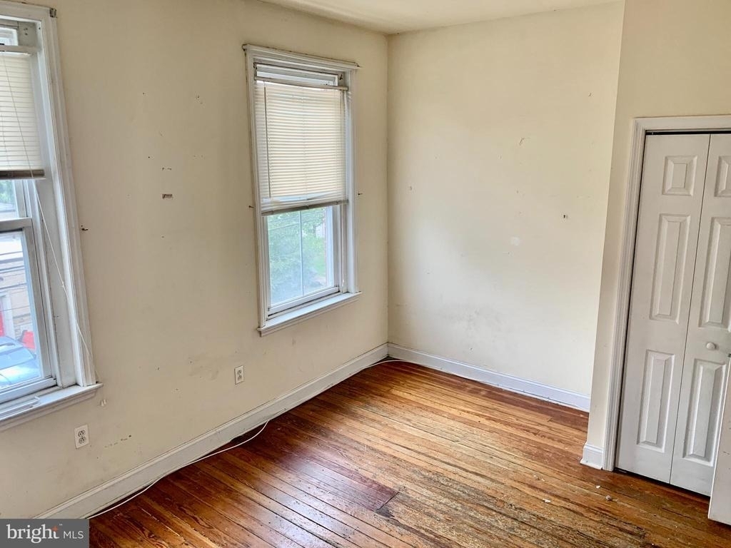 4217 Ridge Avenue - Photo 6